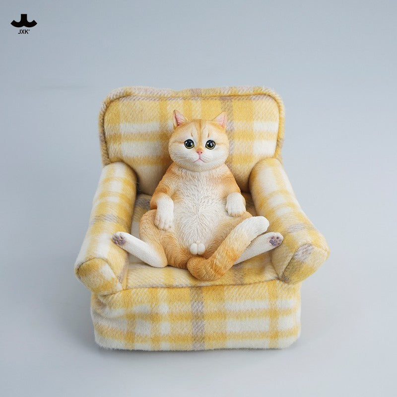JXK350 ソファでくつろぐ猫 樹脂・布製フィギュア（全3種）