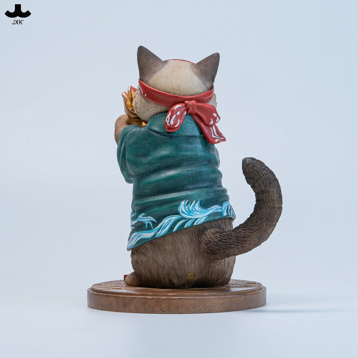 JXK368 鯛を抱えた猫ボス 樹脂フィギュア（台座付き・全2種） 商品画像